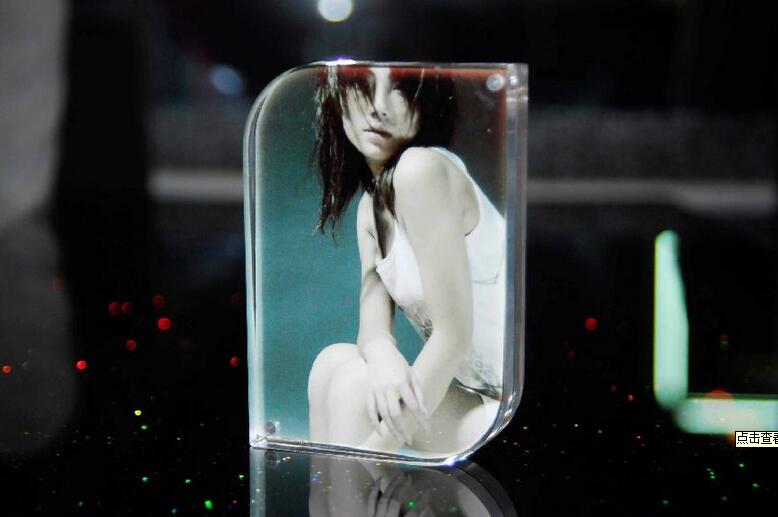 亞克力相框怎么加工 亞克力相框怎么加工