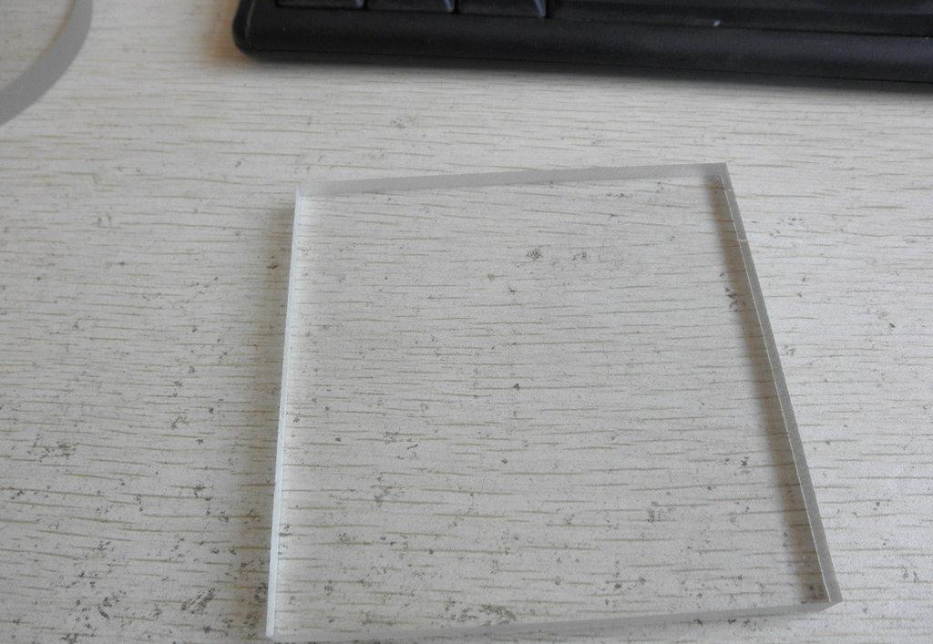 有機玻璃板和亞克力板的區(qū)別 有機玻璃板和亞克力板的區(qū)別